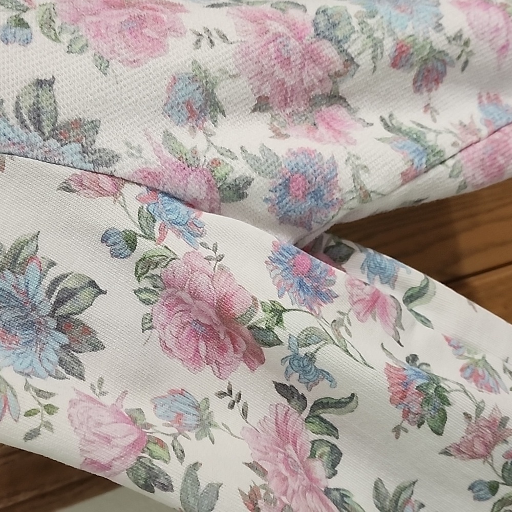 LoveShackFancy - Picture 3 of 4